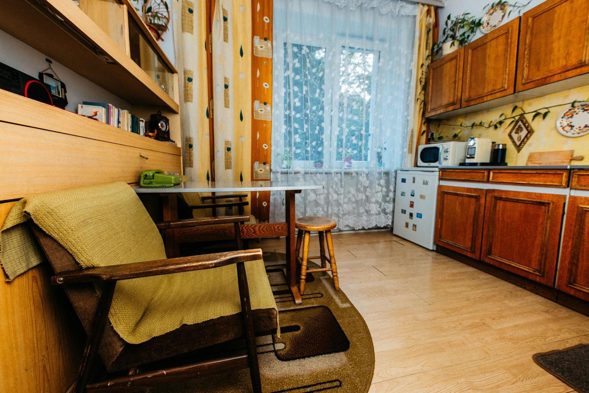 Feel The Old Socialist Style Apartment Krakov Exteriér fotografie