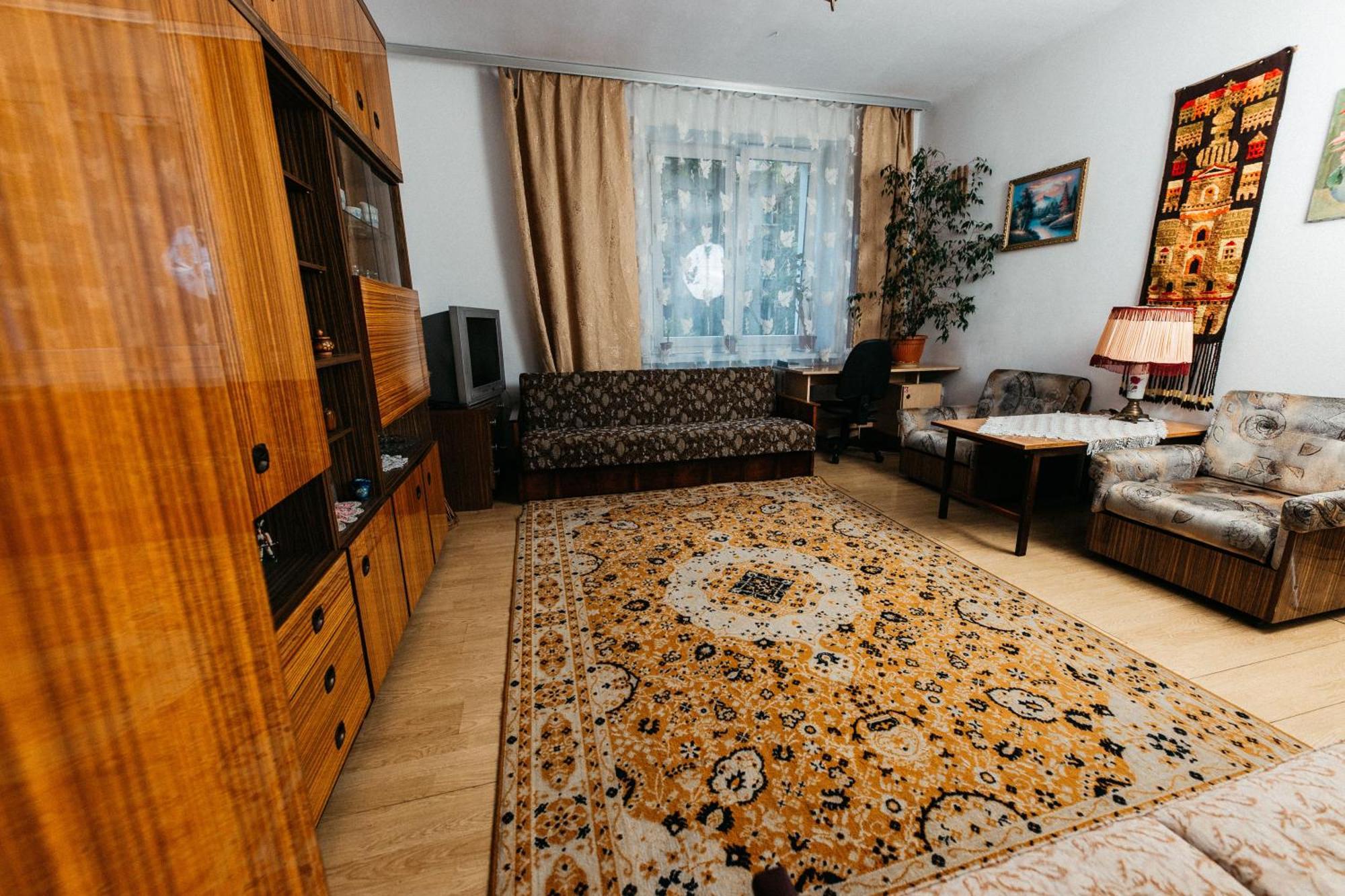 Feel The Old Socialist Style Apartment Krakov Exteriér fotografie